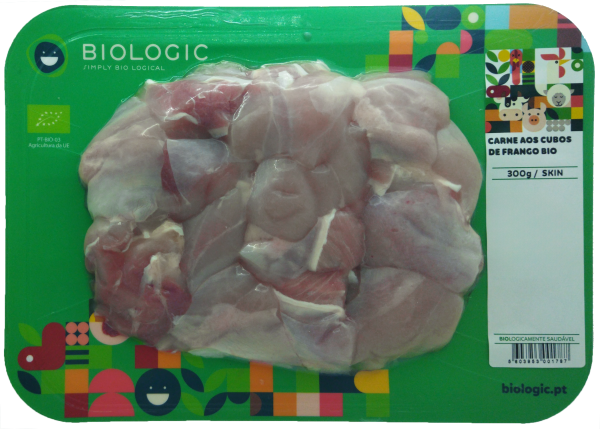 CHICKEN MEAT CUBES BIO – SKIN - FRESH - 300 G